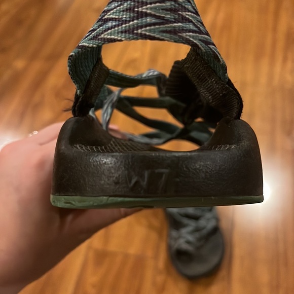Women’s ZX2 Classic Chacos | Two Straps | Toe Strap| Size 7 - Picture 3 of 4